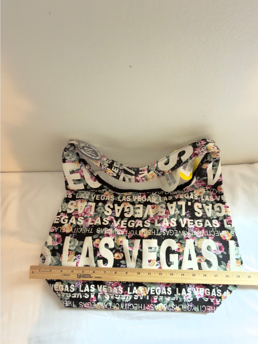 Robin Ruth Black Floral 'LAS VEGAS' Shoulder Bag - Picture 3 of 8